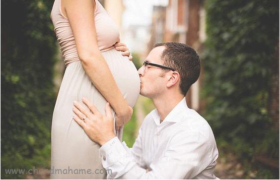 ژست عکس بارداری با همسر مدل عاشقانه - چندماهمه