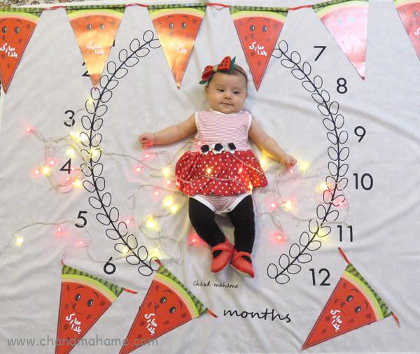 ایده عکاسی از نوزاد در خانه با تم یلدا 