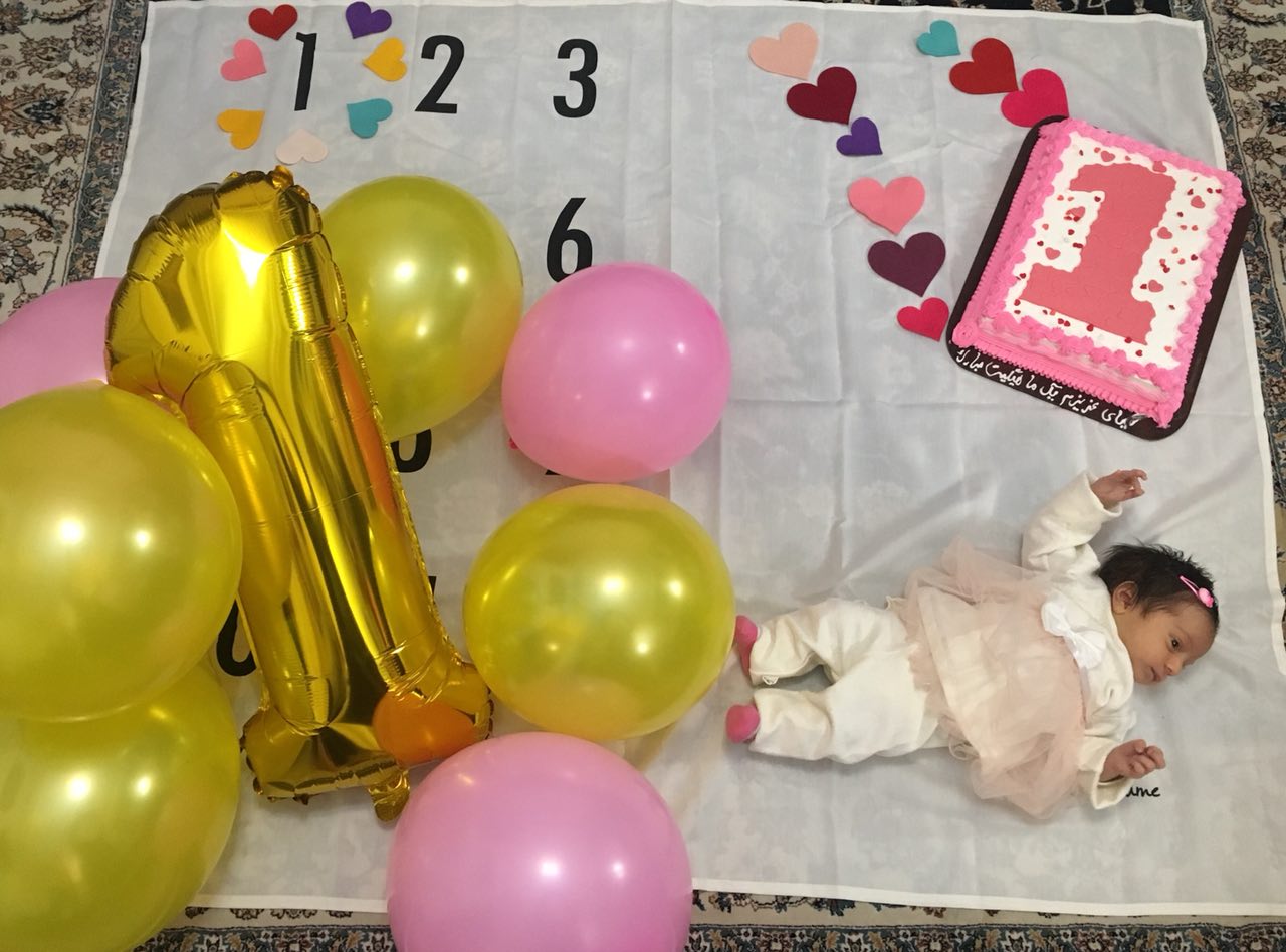 یک ماهگی نوزاد نلیا بهمندزاده