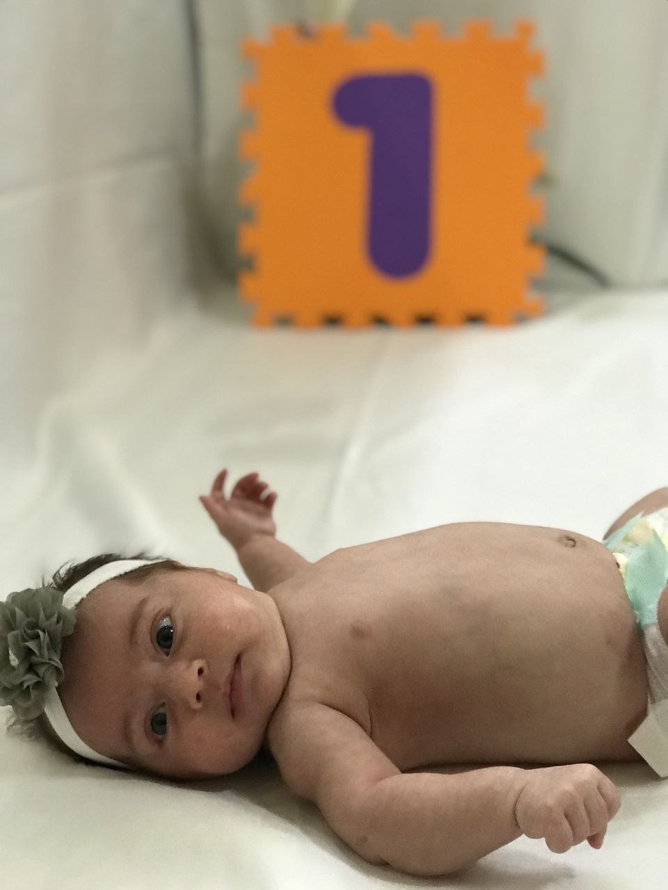 یک ماهگی نوزاد گيتي رستمي