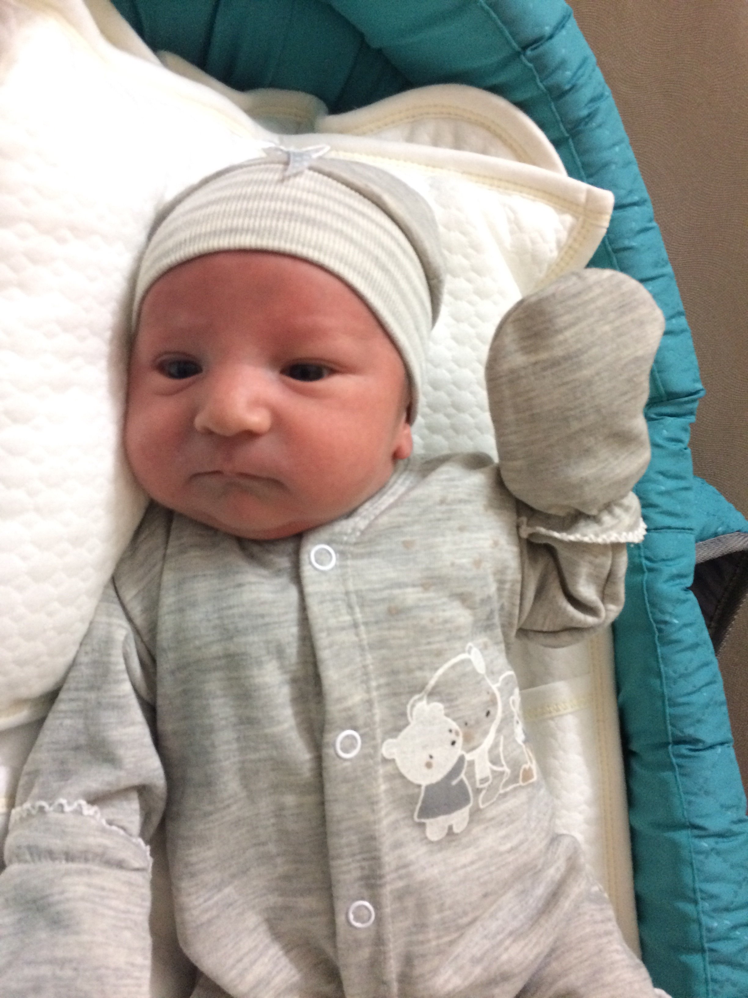 یک ماهگی نوزاد آدرين شعبانپور زنجاني