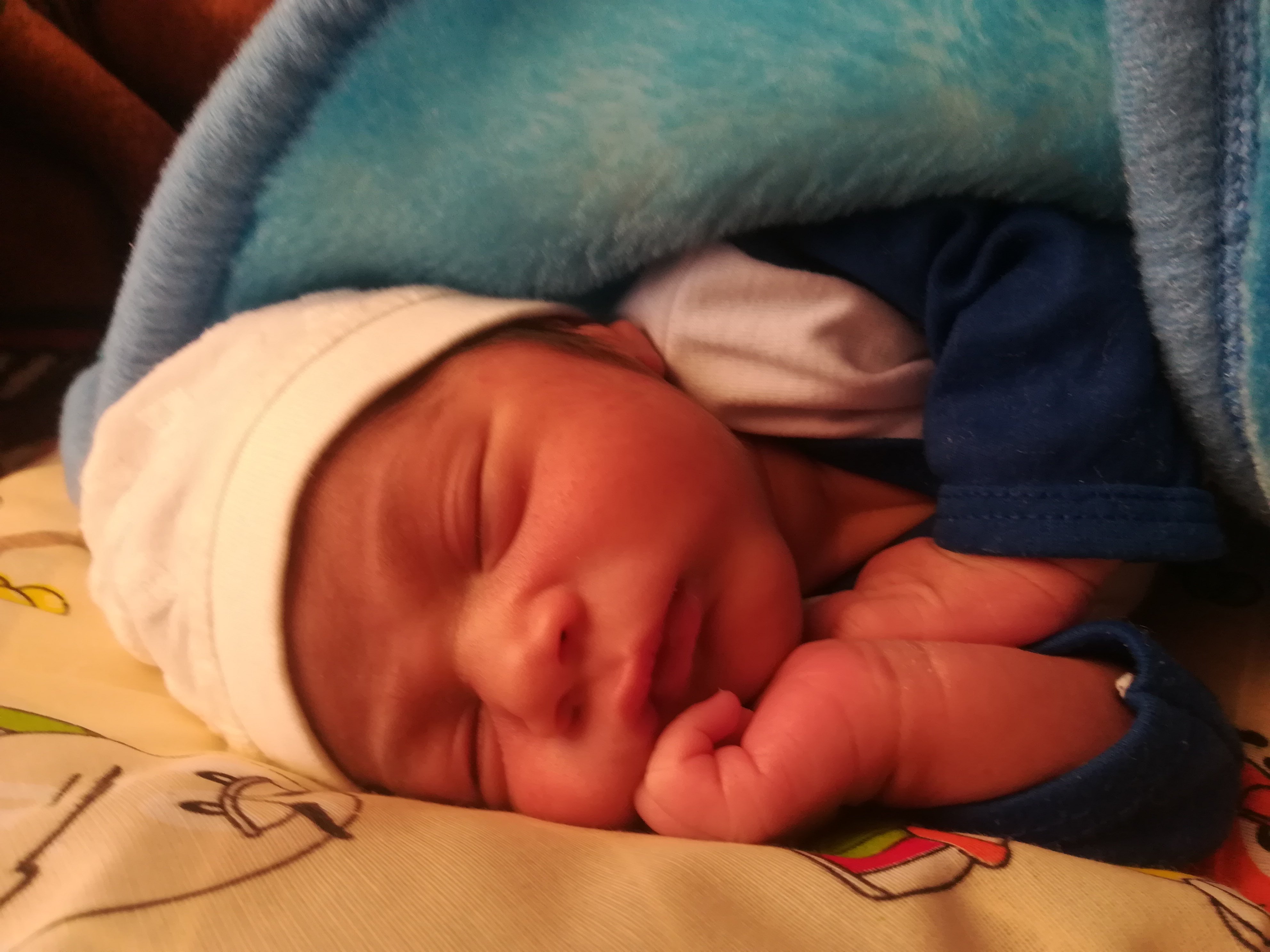 متولد شدن نوزاد محمد علی مهری پور