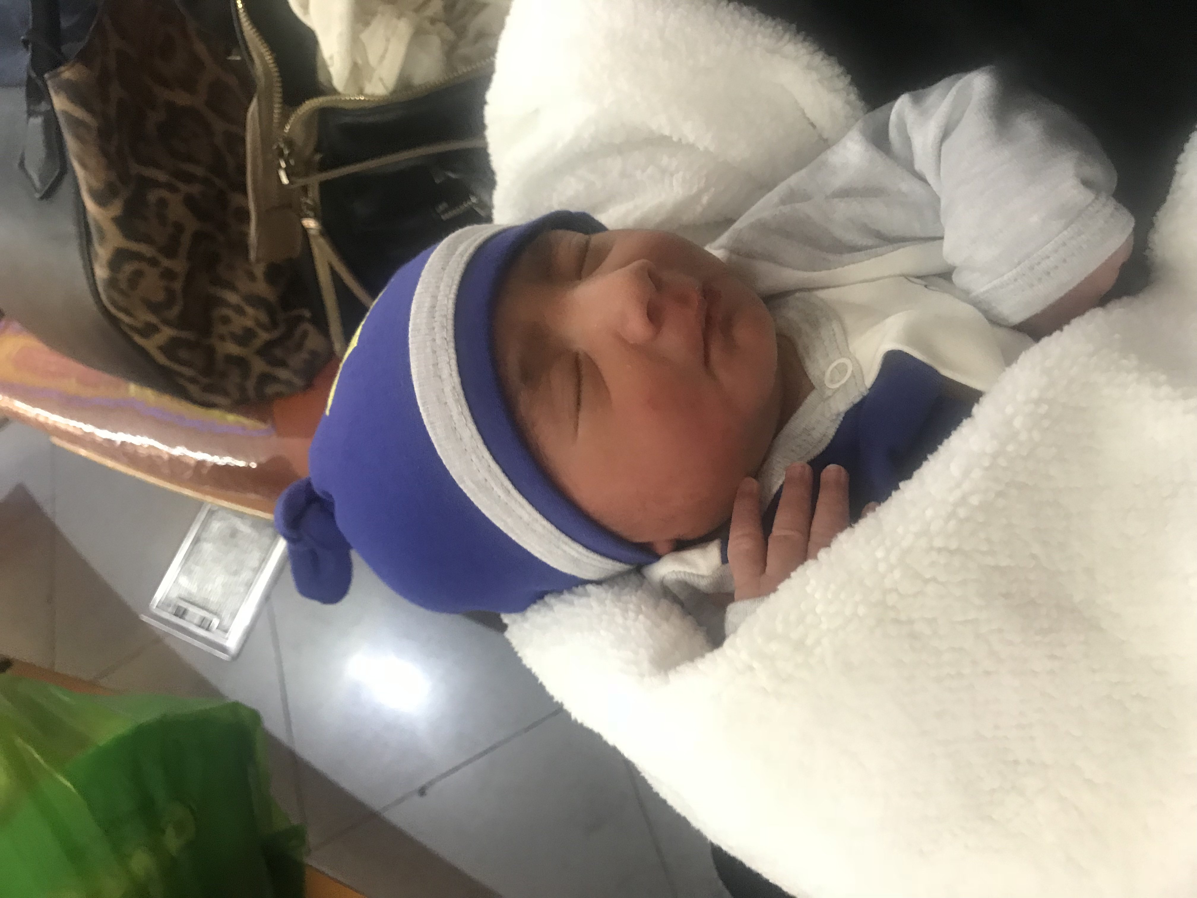 متولد شدن نوزاد بهراد شورگشتی