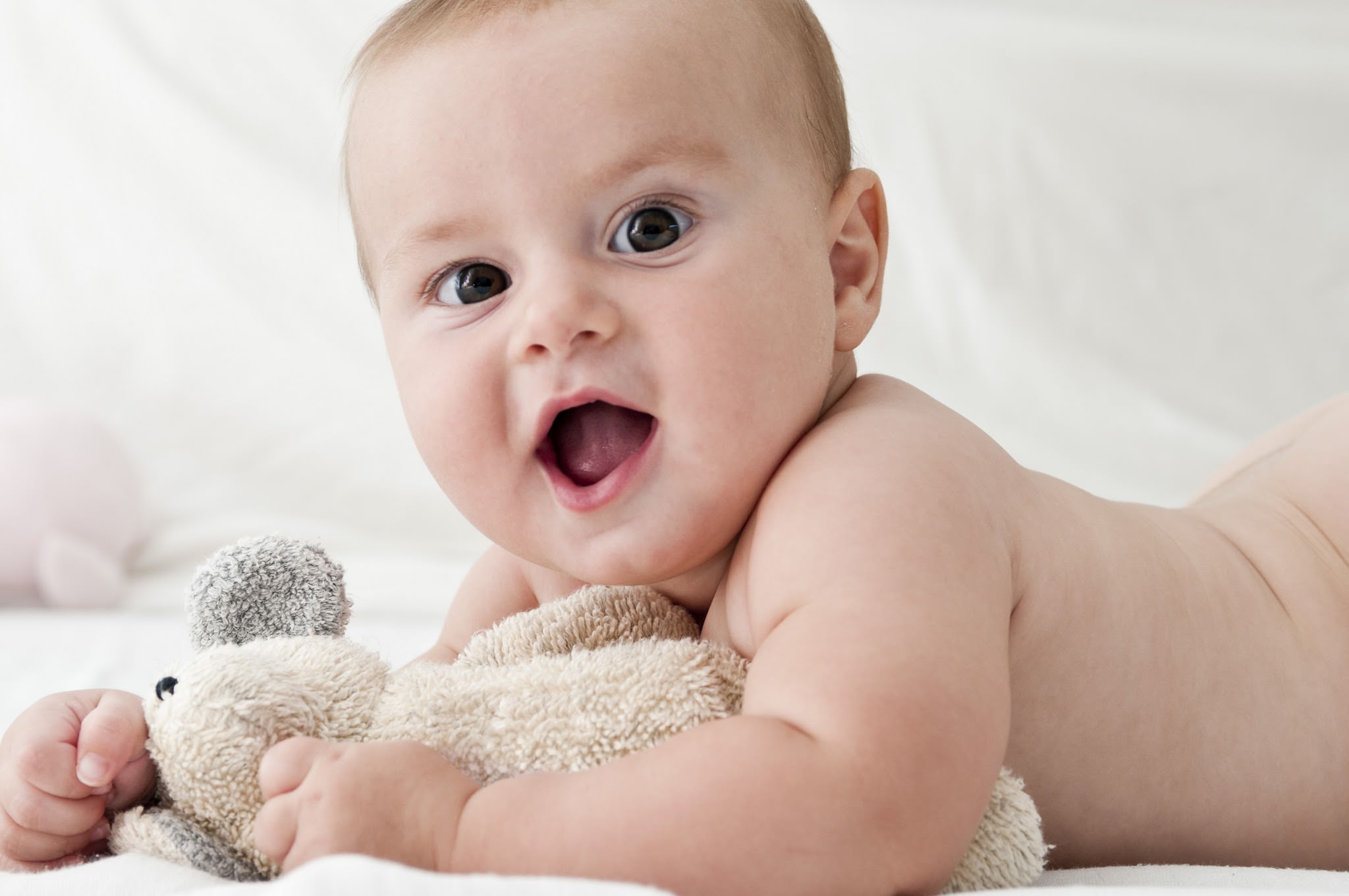 تصویر رشد نوزاد در 2 ماه و 1 هفتگی : پیش به سوی شناخت طرح‌های پیچیده