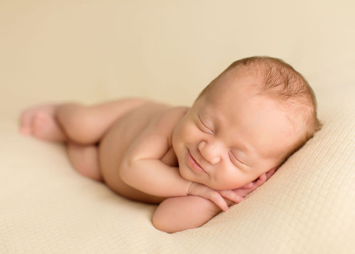 تصویر رشد نوزاد در 5 هفتگی : اولین لبخندهای واقعی