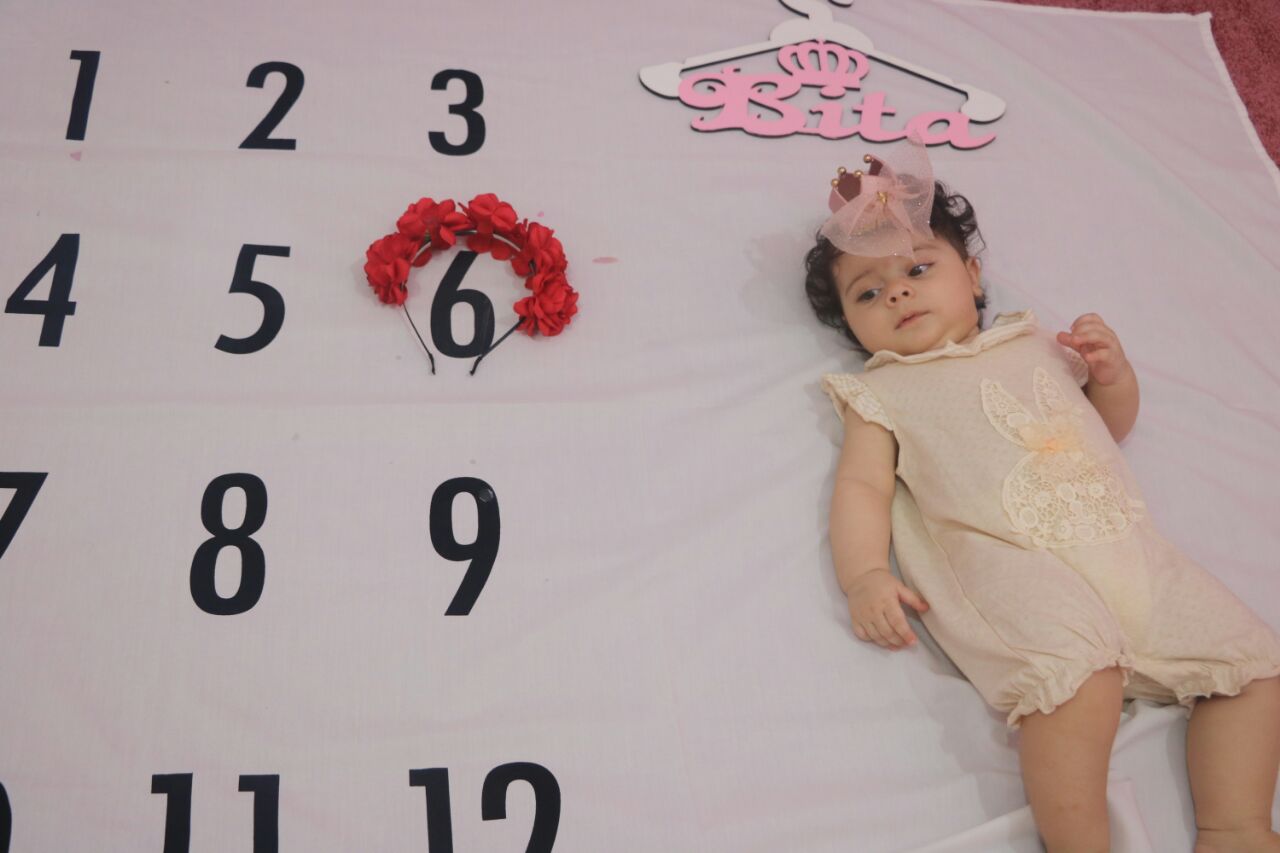 پارچه ماهگرد نوزاد طرح کلاسیک هیراد پورعسگری