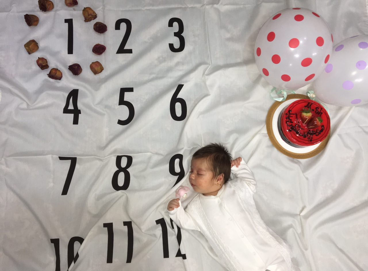 یک ماهگی نوزاد هیراد پورعسگری