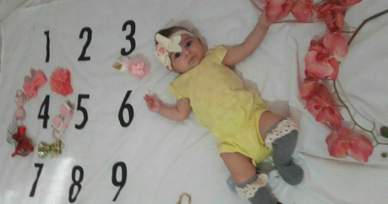 پارچه ماهگرد نوزاد طرح کلاسیک هیراد پورعسگری