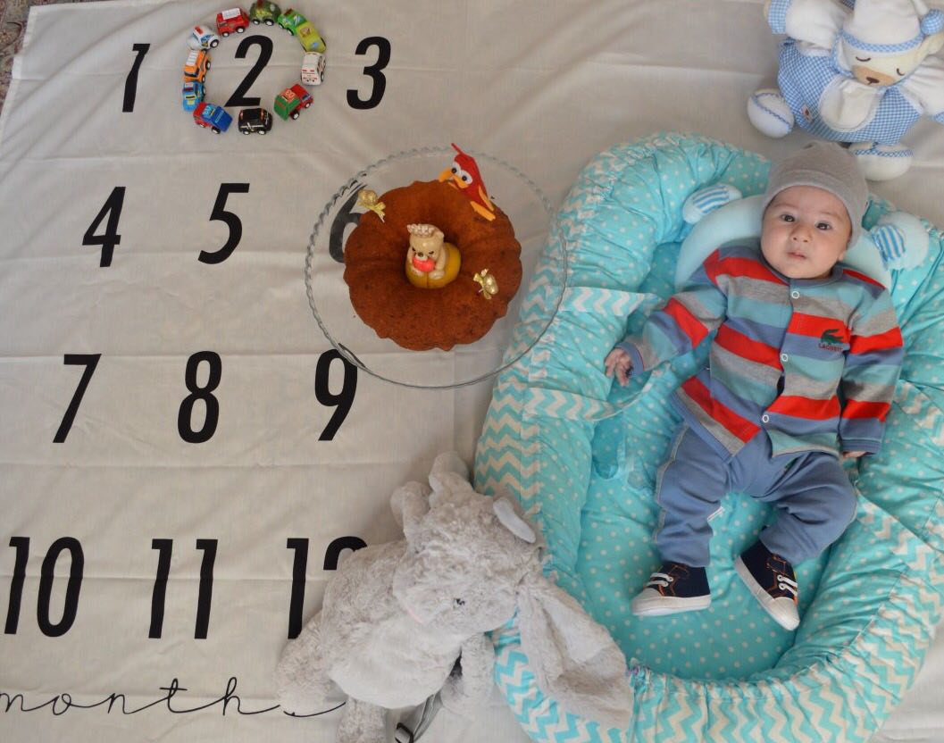 پارچه ماهگرد نوزاد طرح کلاسیک هیراد پورعسگری