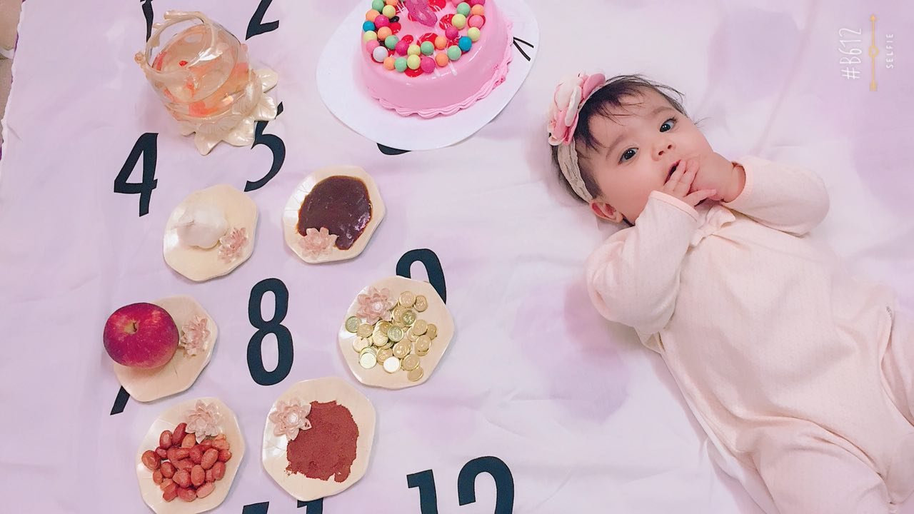 پارچه ماهگرد نوزاد طرح کلاسیک هیراد پورعسگری