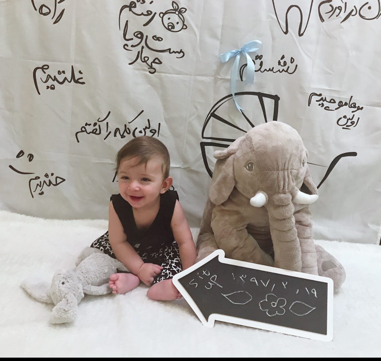 اولین نشستن نوزاد هیراد پورعسگری