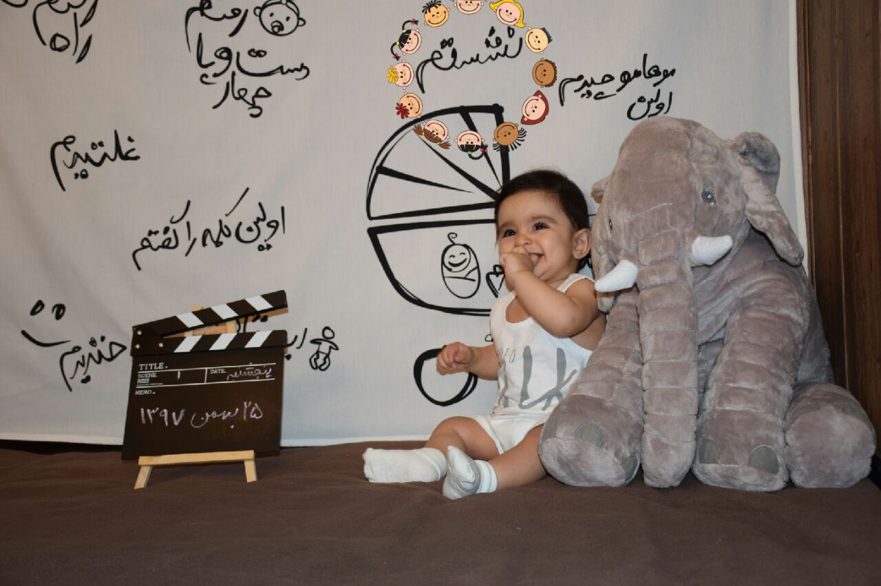 اولین نشستن نوزاد هیراد پورعسگری