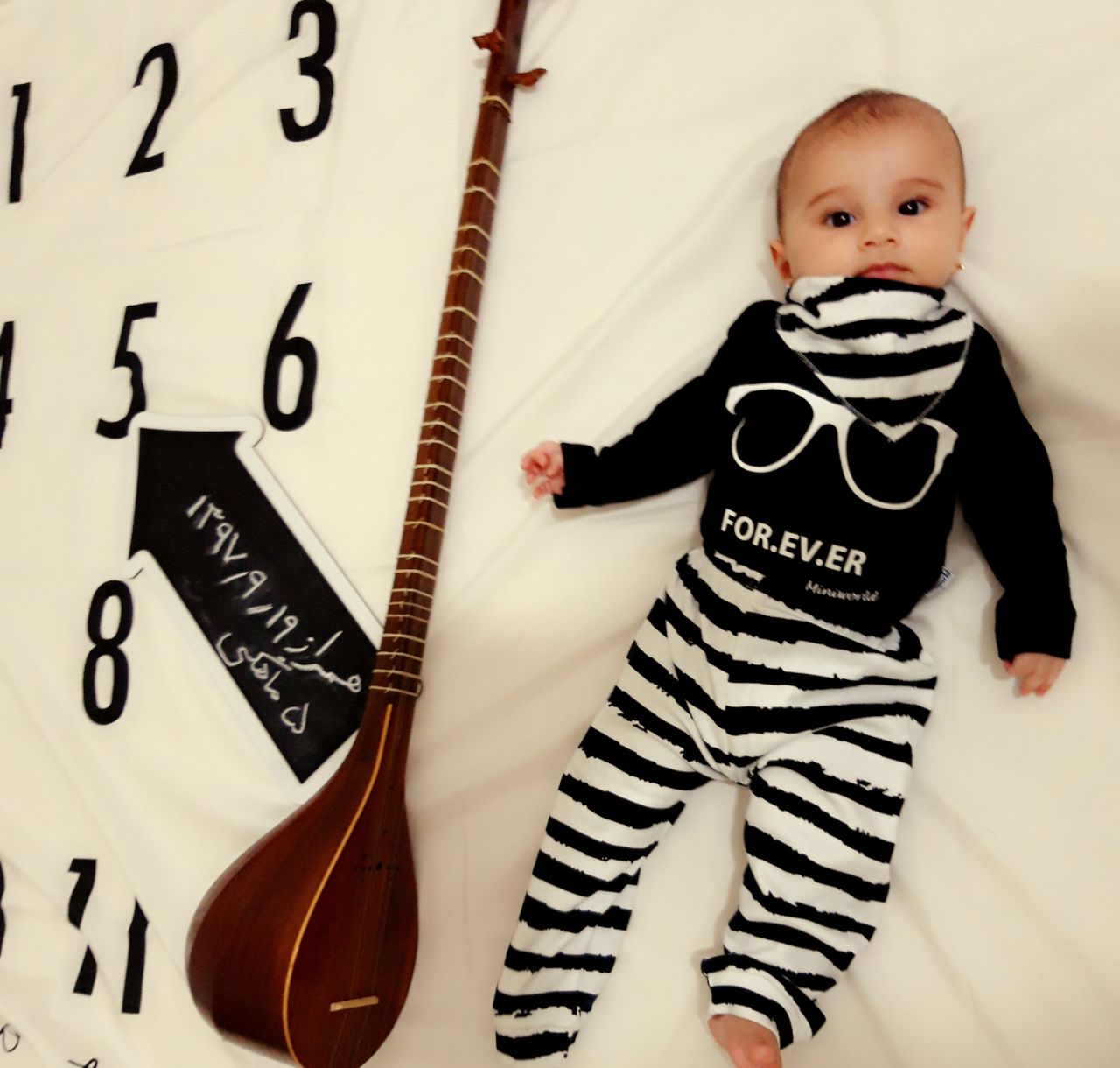 پارچه ماهگرد نوزاد طرح کلاسیک هیراد پورعسگری