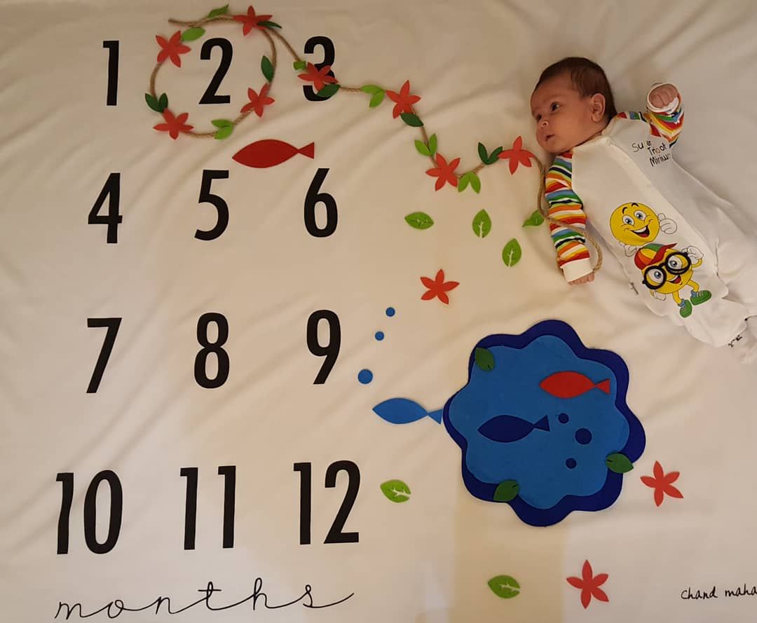 پارچه ماهگرد نوزاد طرح کلاسیک هیراد پورعسگری