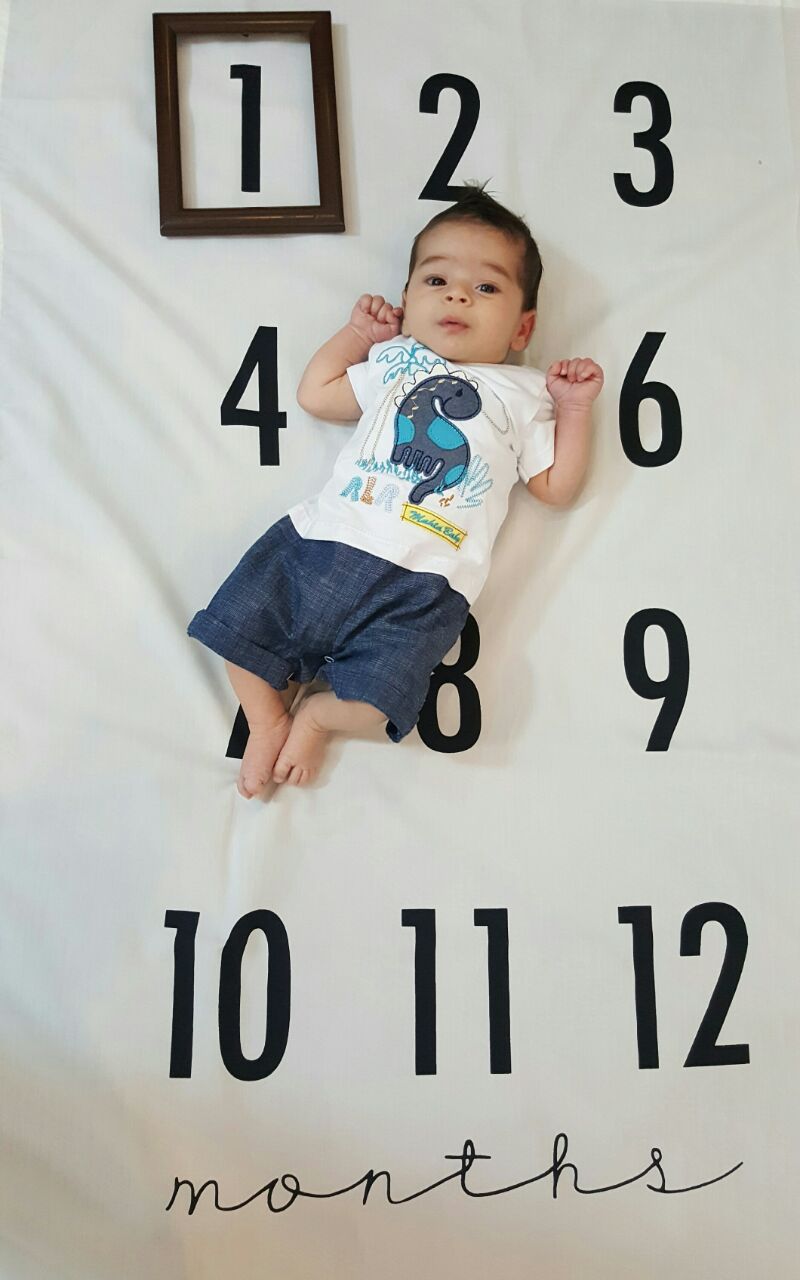 پارچه ماهگرد نوزاد طرح کلاسیک هیراد پورعسگری