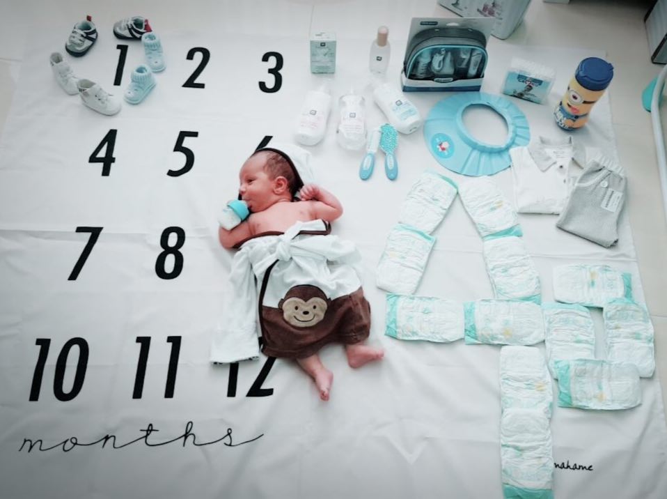 یک ماهگی نوزاد هیراد پورعسگری