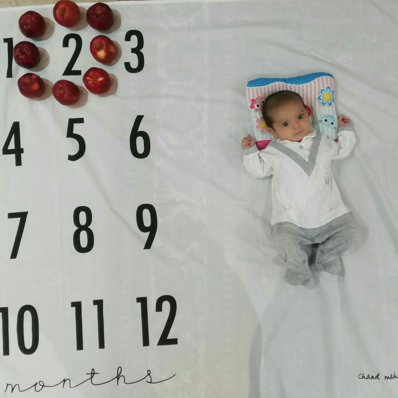 پارچه ماهگرد نوزاد طرح کلاسیک هیراد پورعسگری