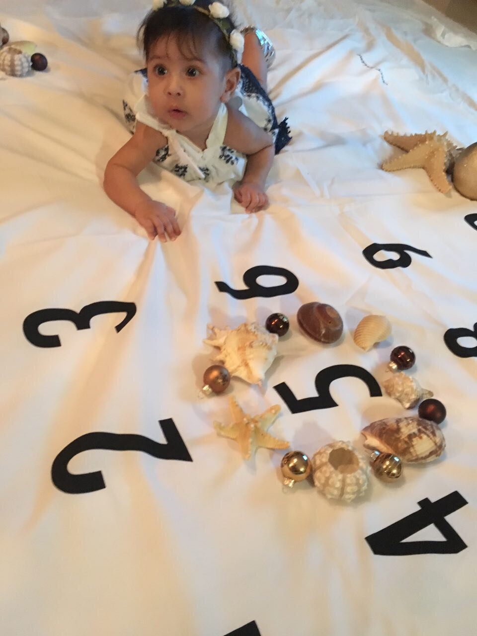 پارچه ماهگرد نوزاد طرح کلاسیک هیراد پورعسگری