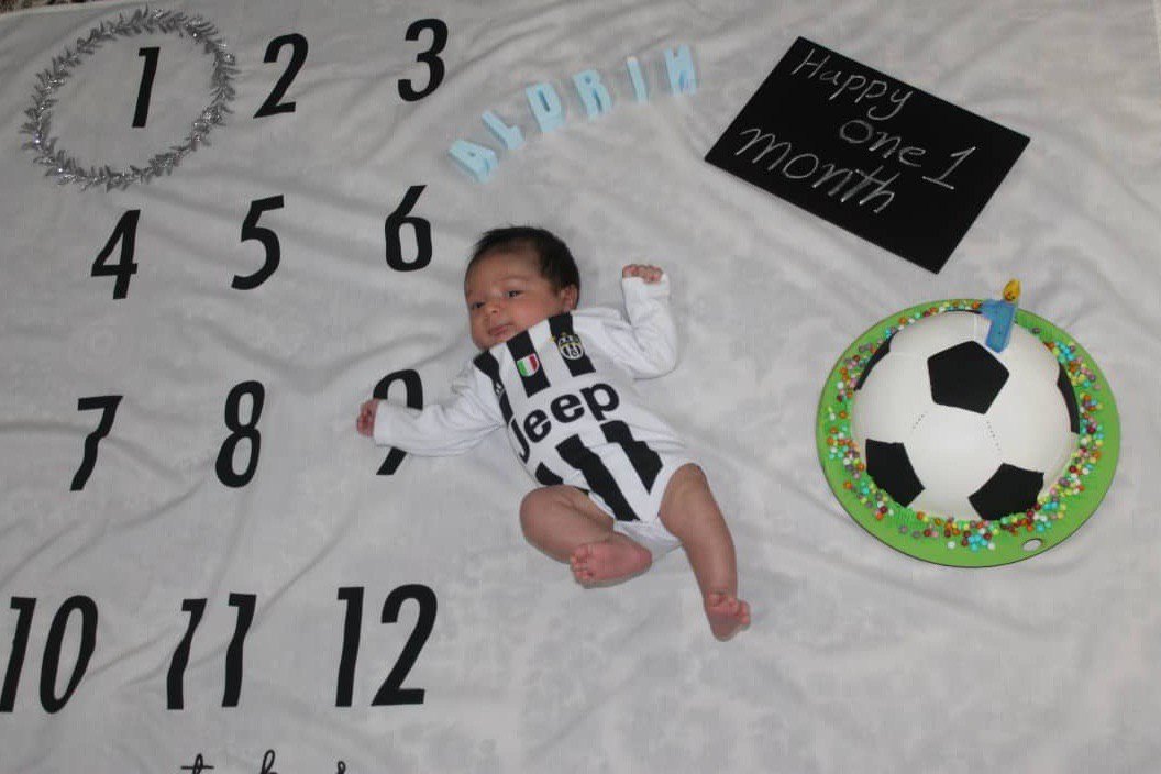 پارچه ماهگرد نوزاد طرح کلاسیک هیراد پورعسگری