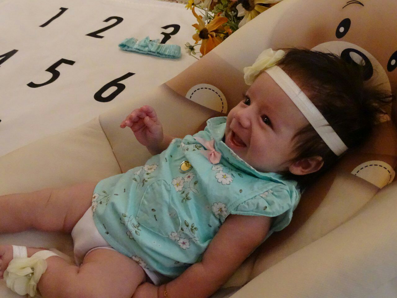 پارچه ماهگرد نوزاد طرح کلاسیک هیراد پورعسگری