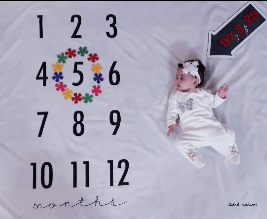 پارچه ماهگرد نوزاد طرح کلاسیک هیراد پورعسگری