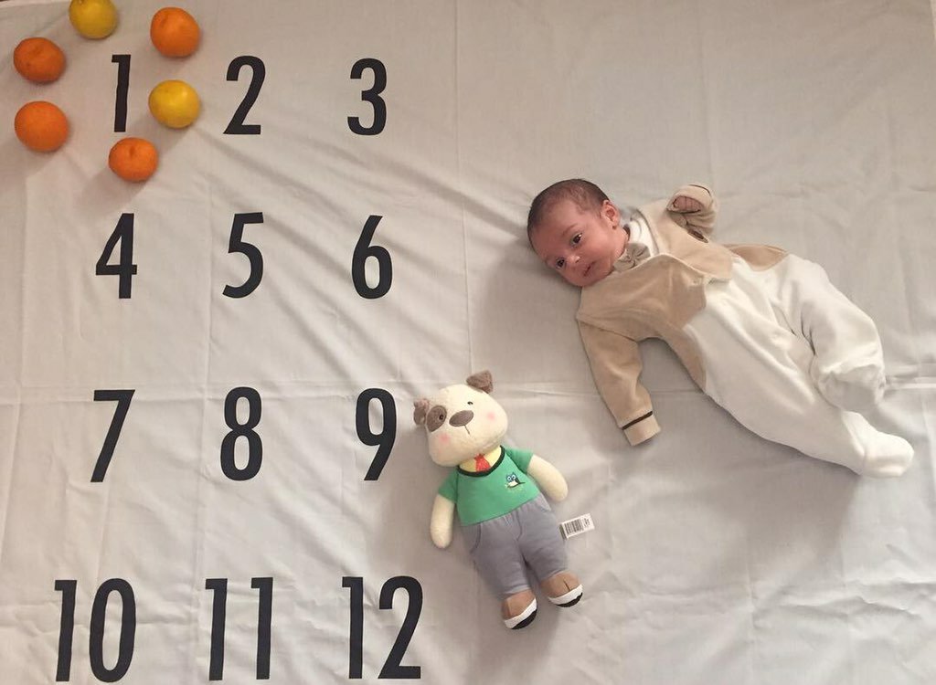 یک ماهگی نوزاد هیراد پورعسگری