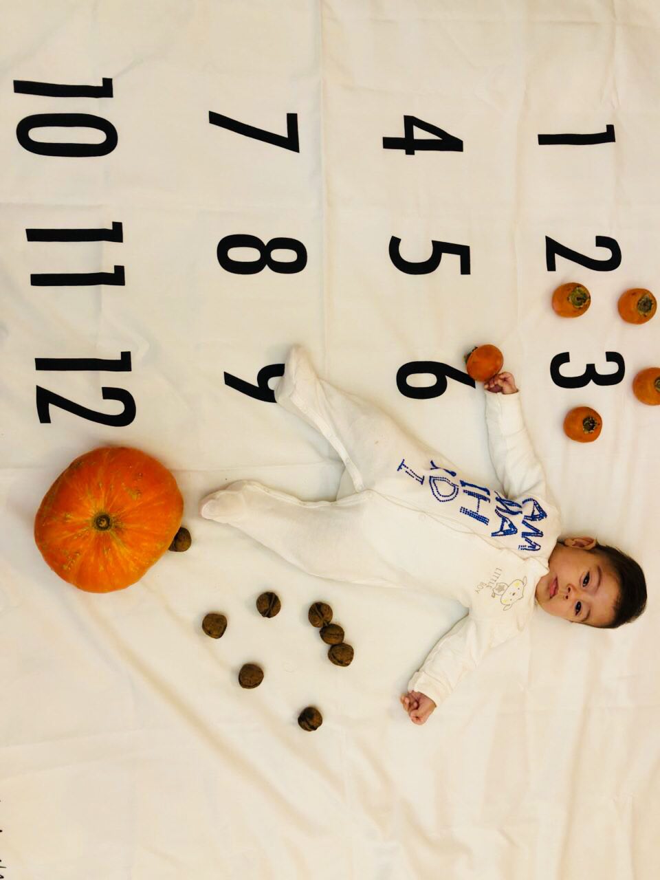 پارچه ماهگرد نوزاد طرح کلاسیک هیراد پورعسگری