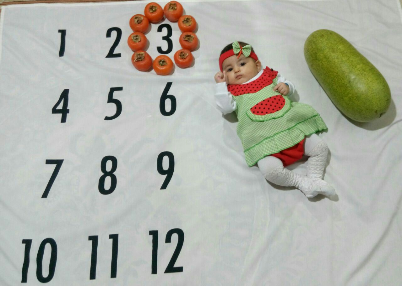 پارچه ماهگرد نوزاد طرح کلاسیک هیراد پورعسگری