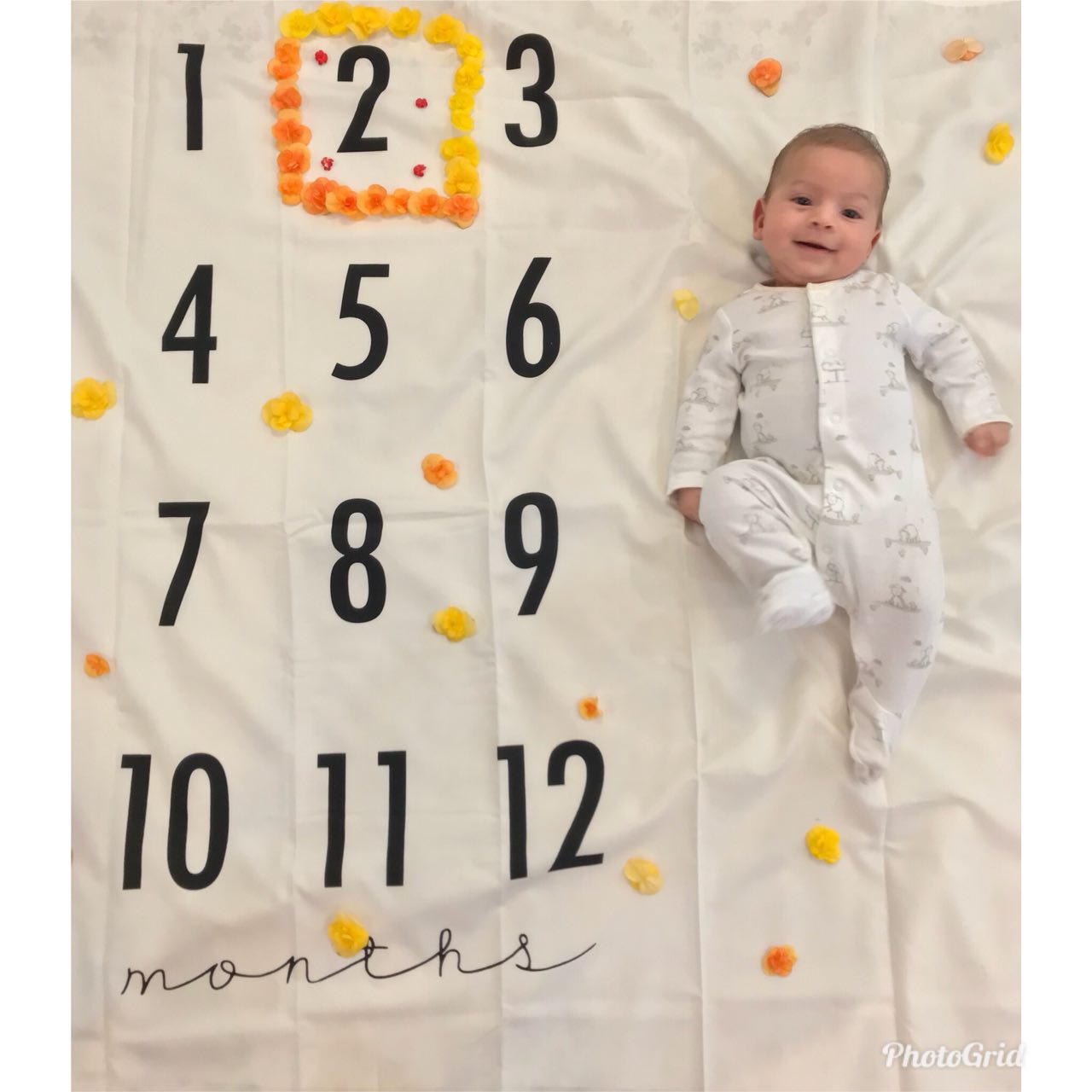 پارچه ماهگرد نوزاد طرح کلاسیک هیراد پورعسگری