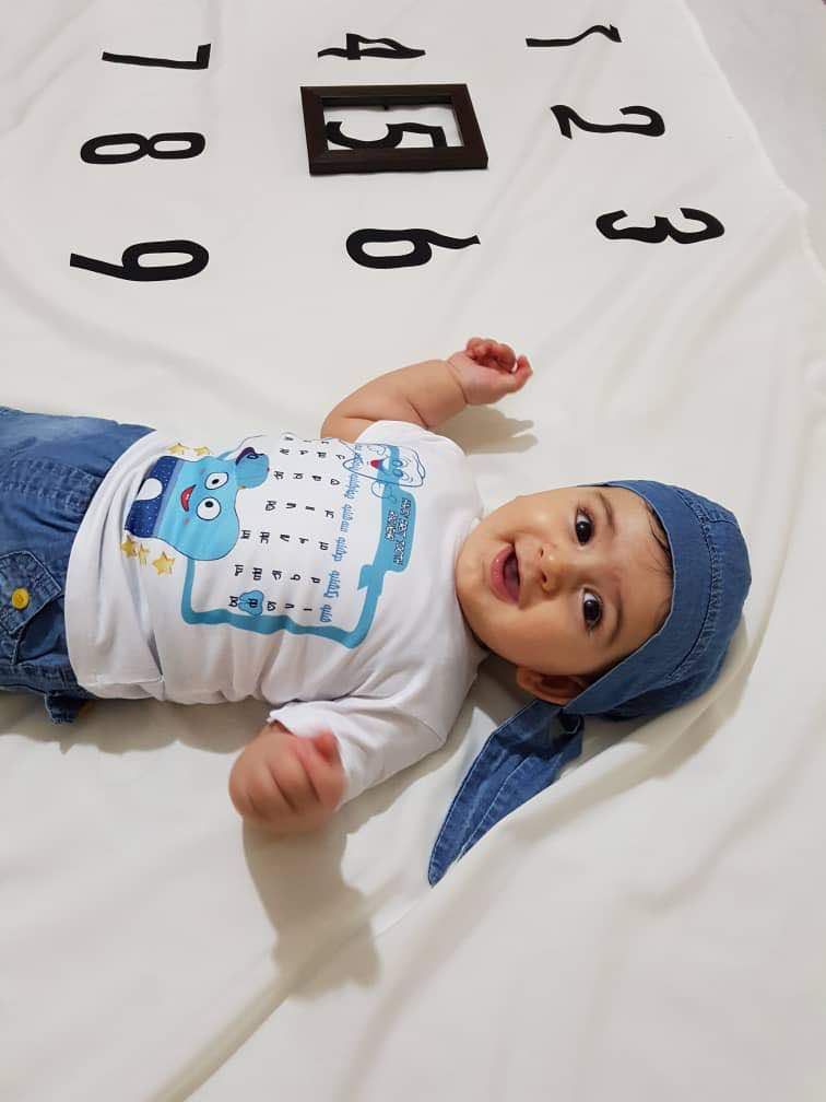 پارچه ماهگرد نوزاد طرح کلاسیک هیراد پورعسگری