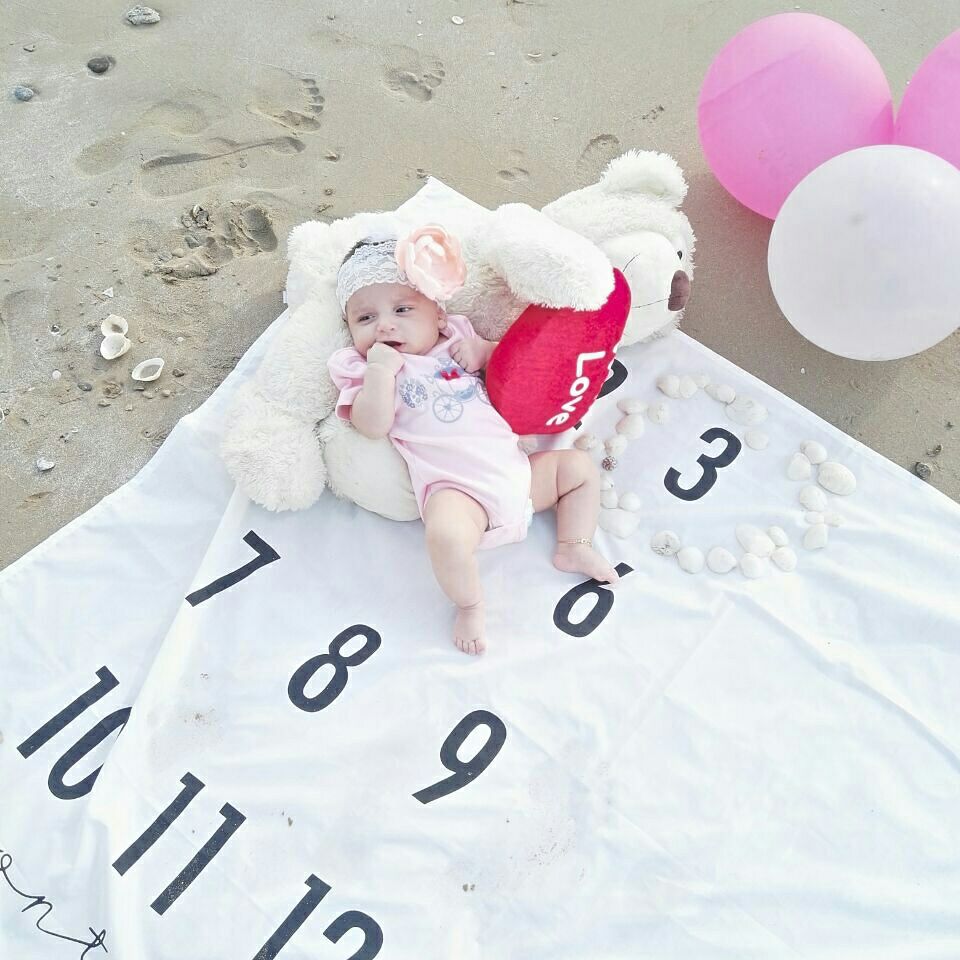 عکس نوزاد در سفر هیراد پورعسگری