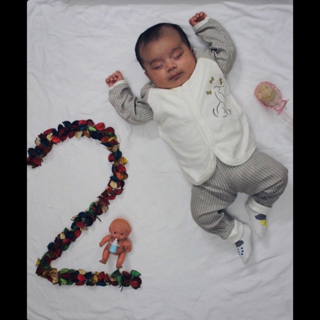 اولین خنده نوزاد آدرین معروفی