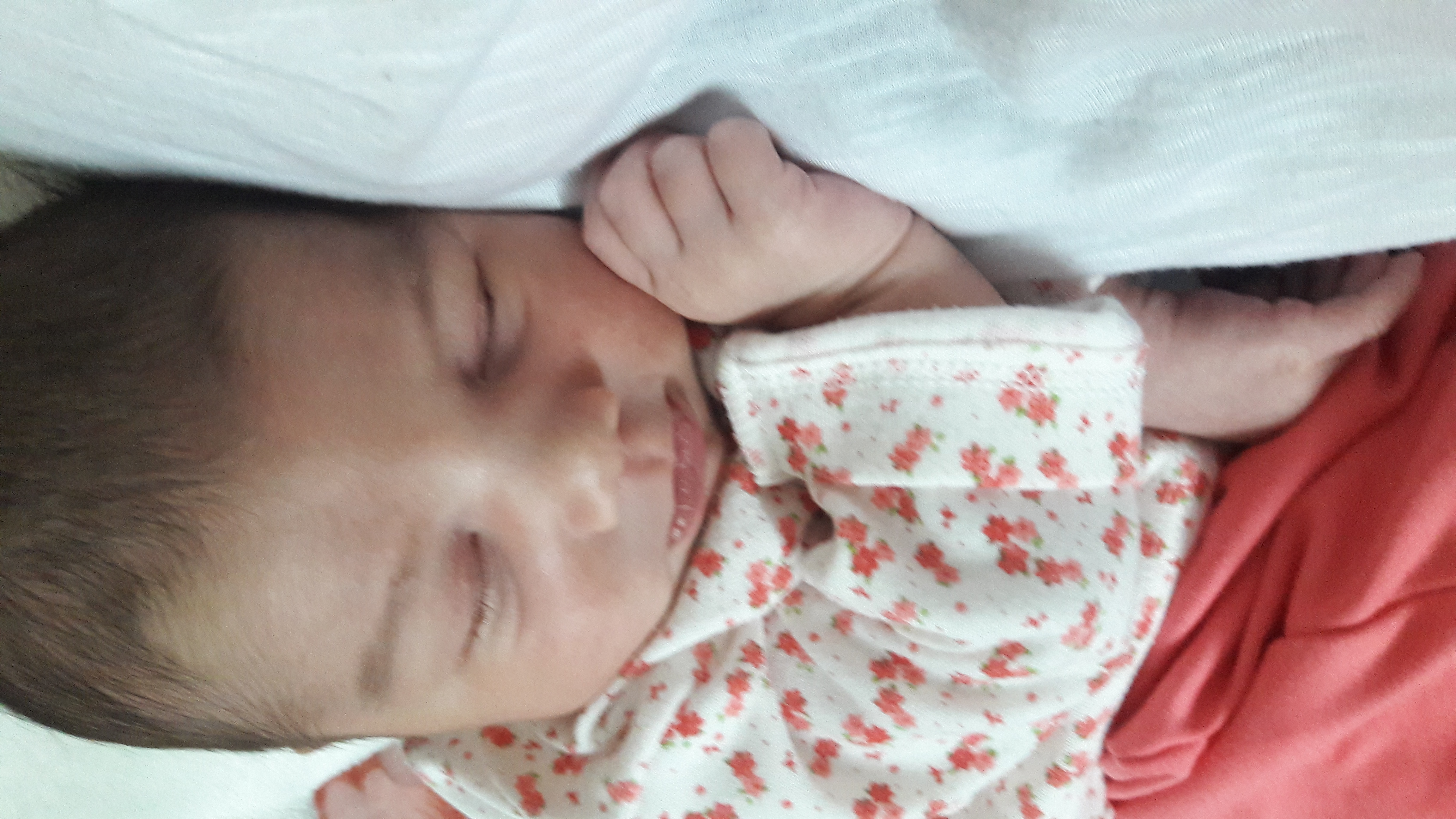 تم عکس پاییزی نوزاد نیکی یادگاری