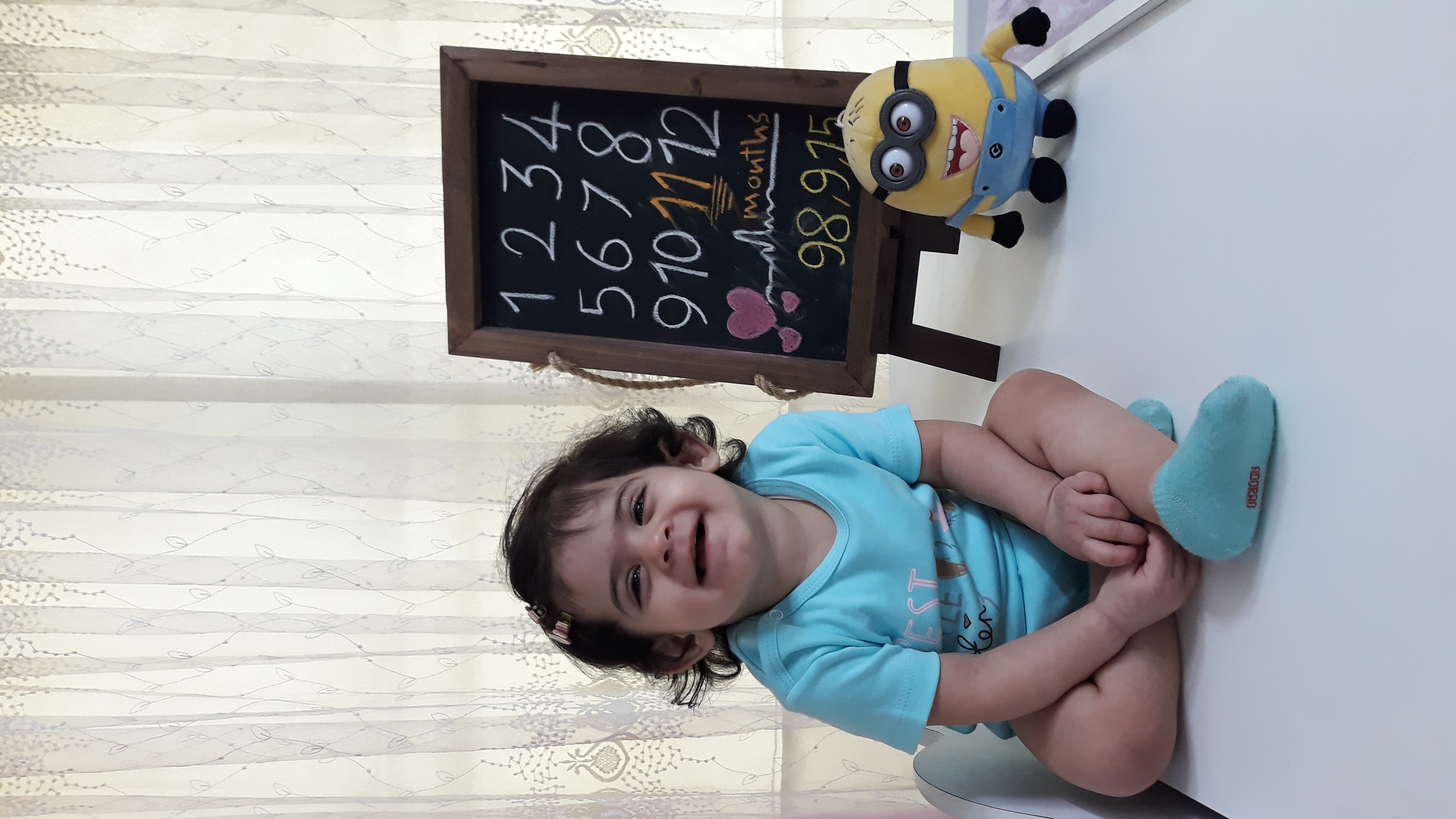 یازده ماهگی نوزاد آرینا