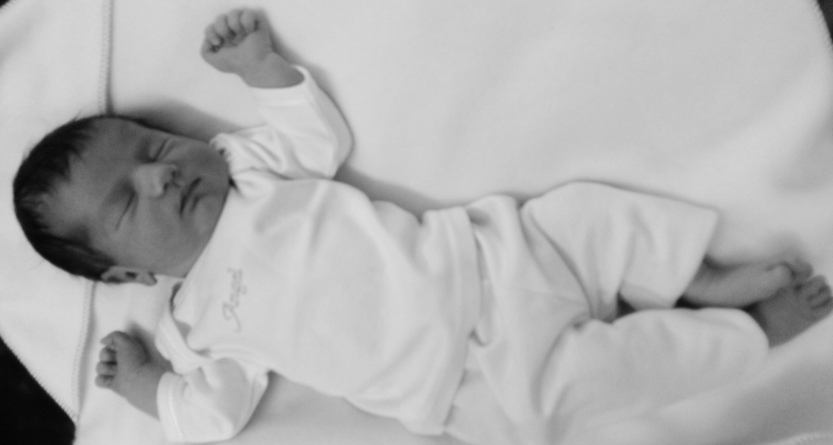 متولد شدن نوزاد دلسا امامی