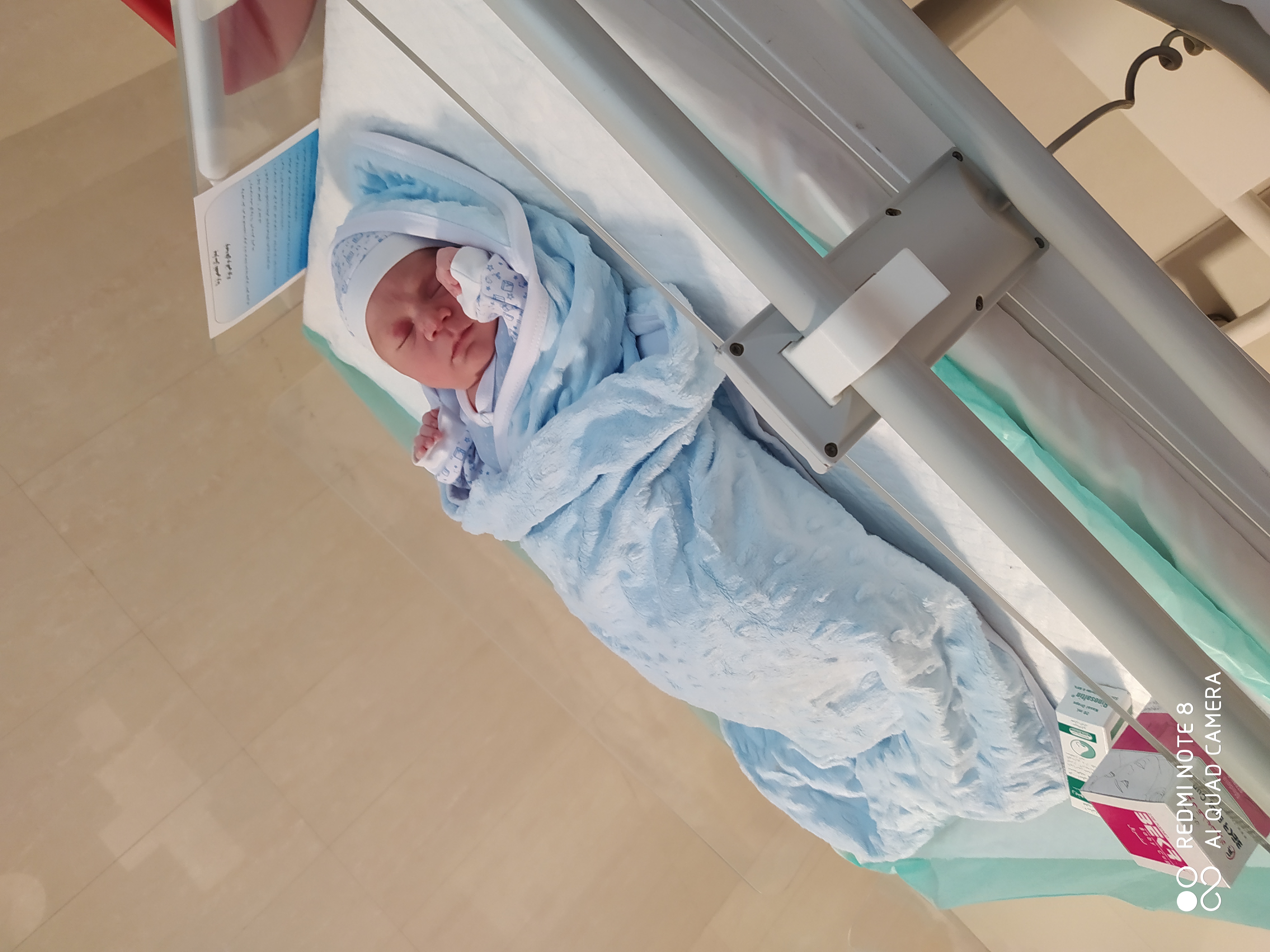 متولد شدن نوزاد کوروش حیدرزاد