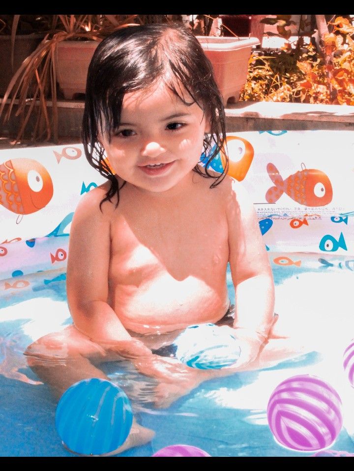 تم عکس تابستانی کودک گلشا معرفت