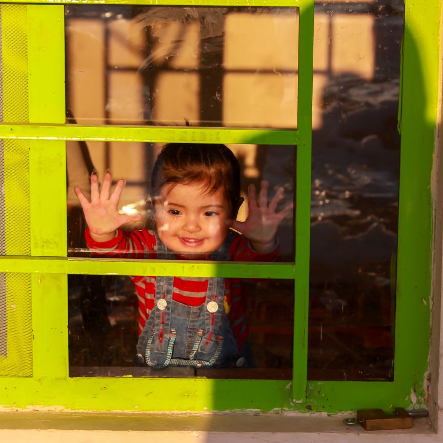 ایستادن نوزاد گلشا معرفت