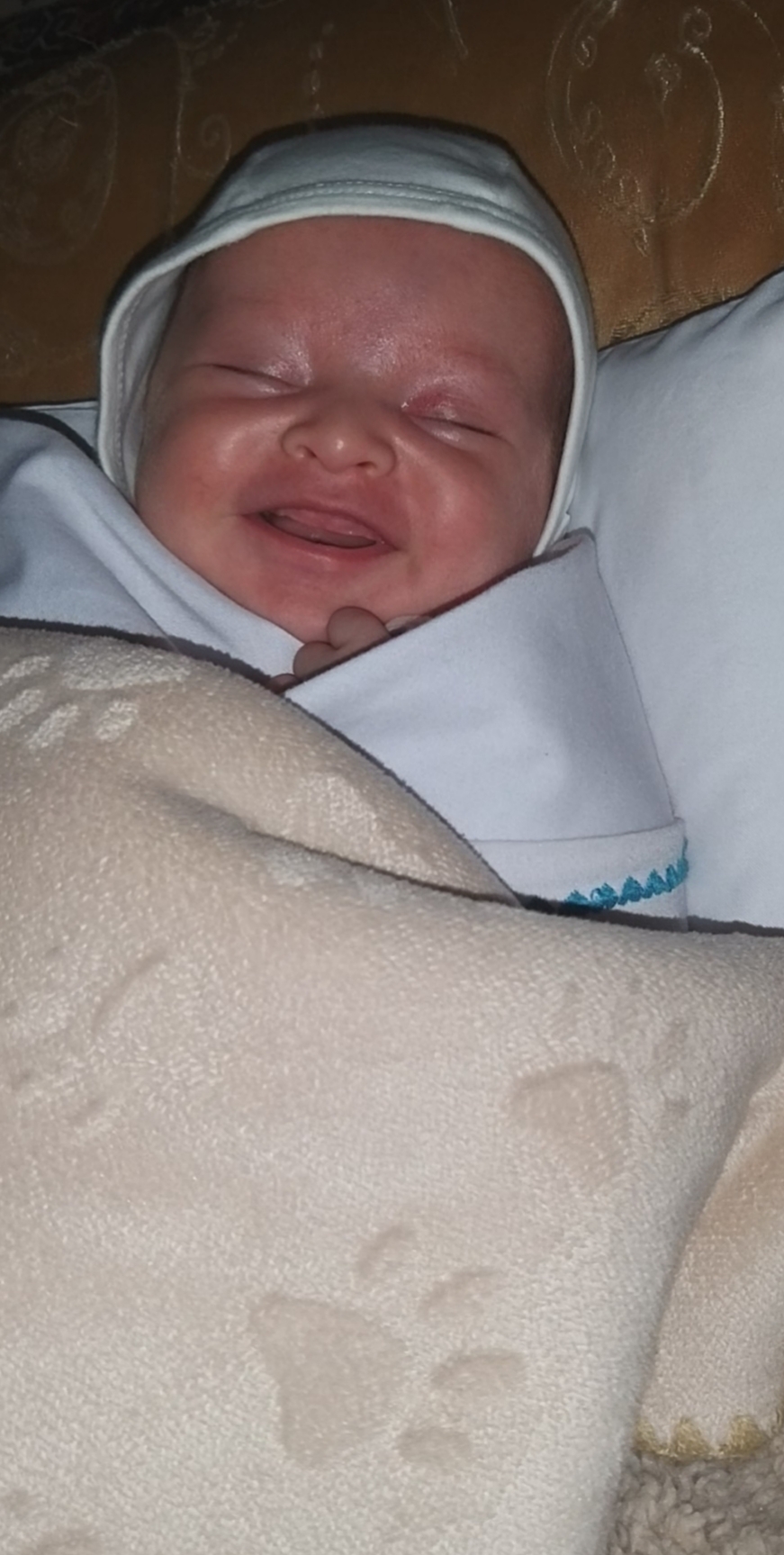 متولد شدن نوزاد محمدحسام