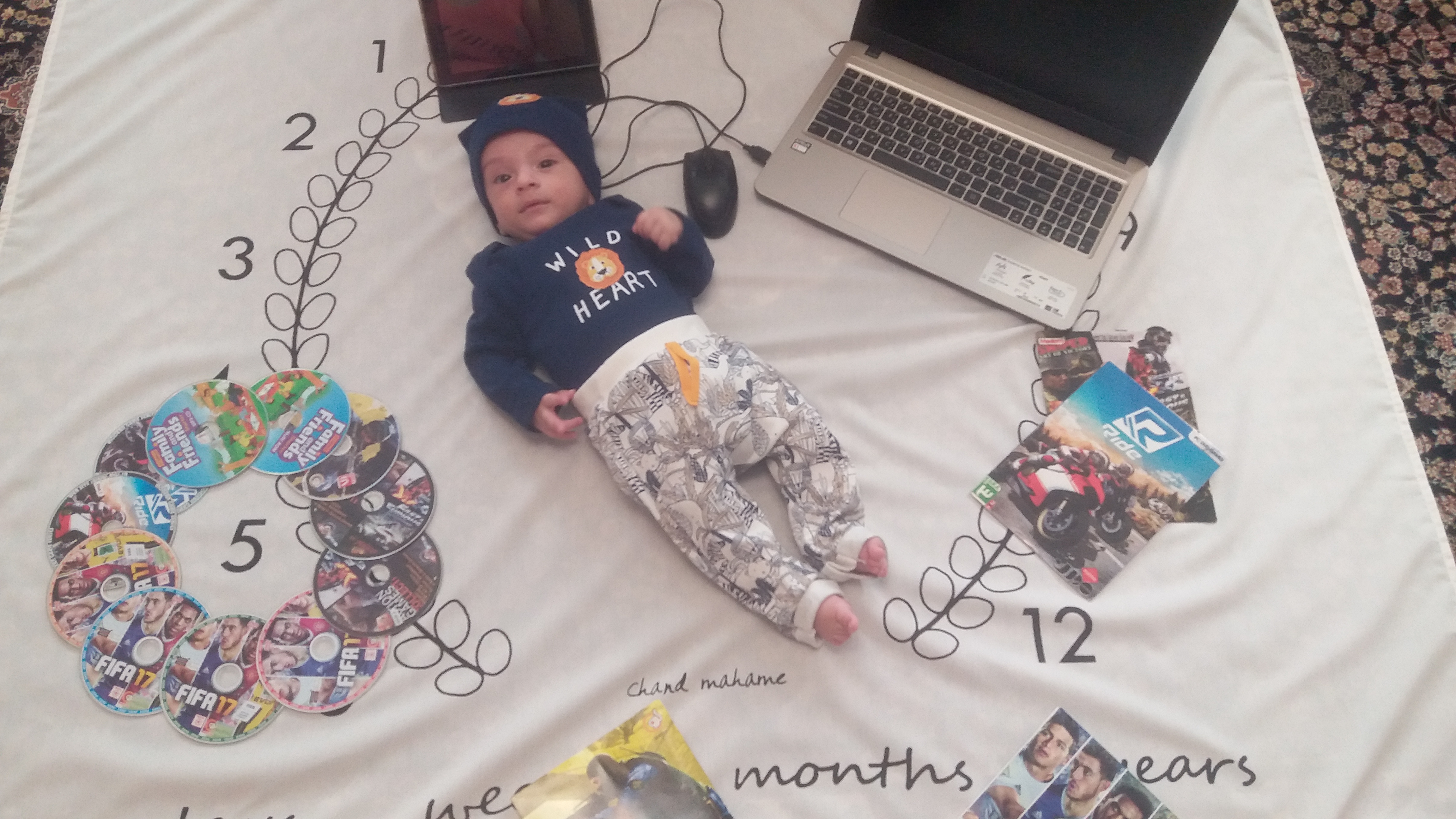 - مهرسام داودلو