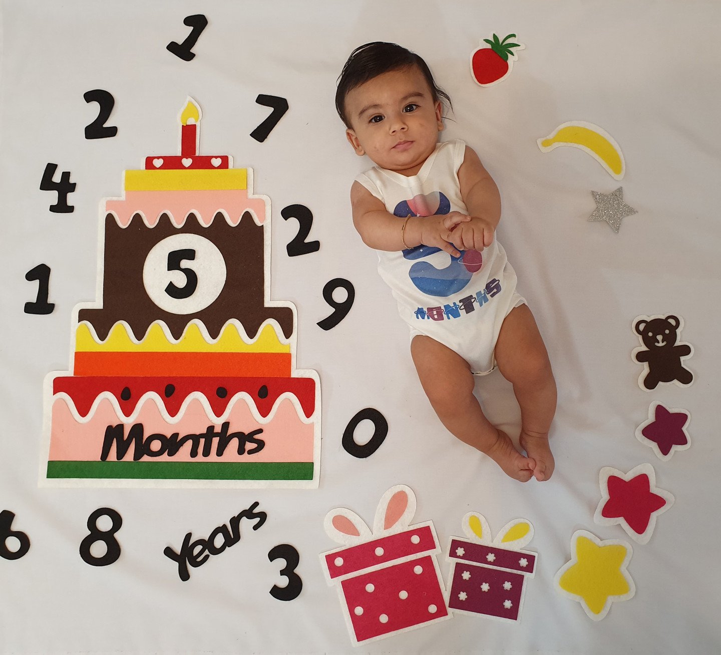 کیک ماهگرد تولد رادین و آیلین اسکندرزاده