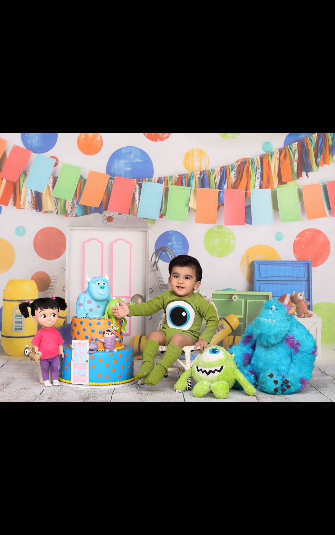 هفده ماهگی کودک رادین و آیلین اسکندرزاده