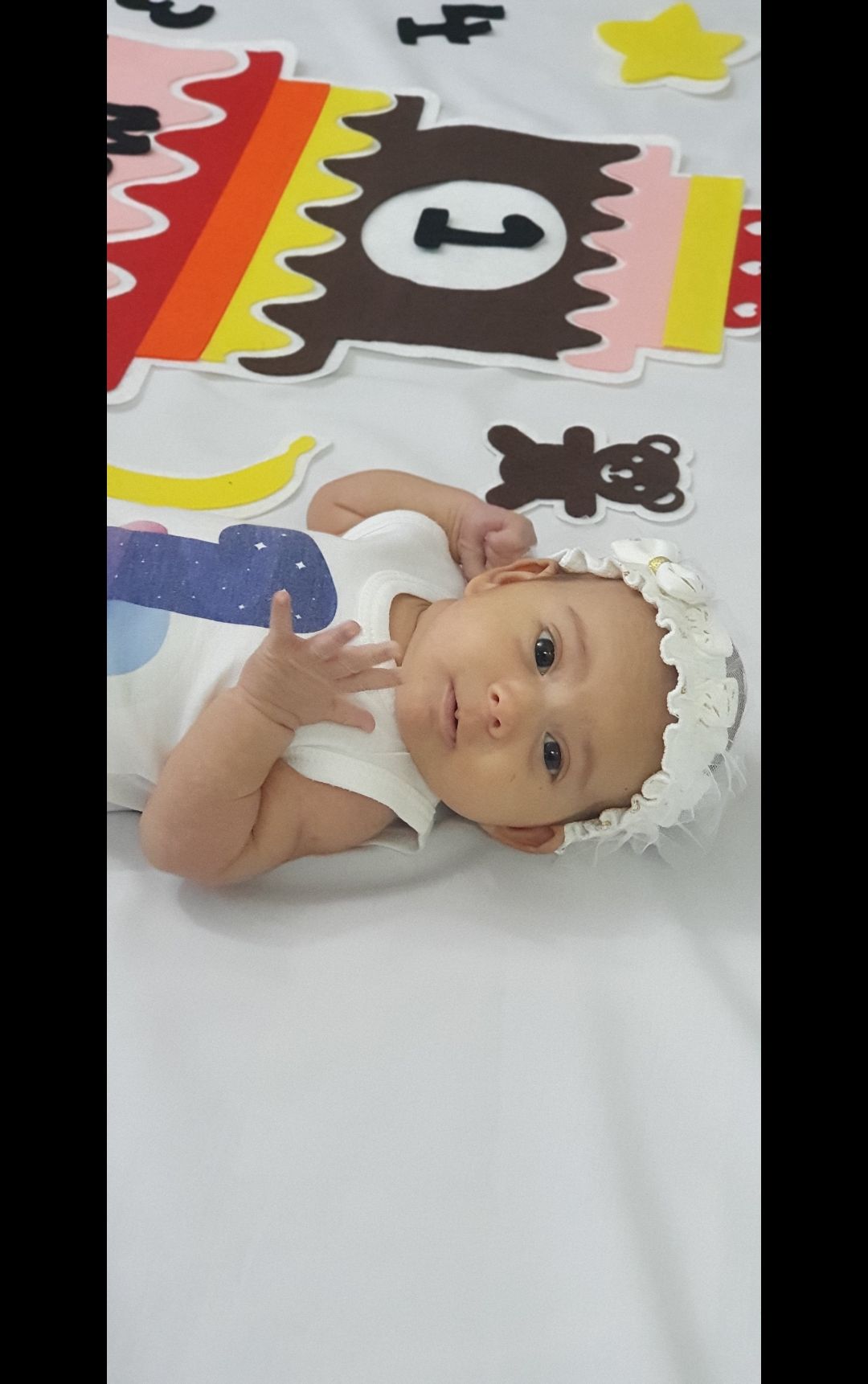 یک ماهگی نوزاد رادین و آیلین اسکندرزاده