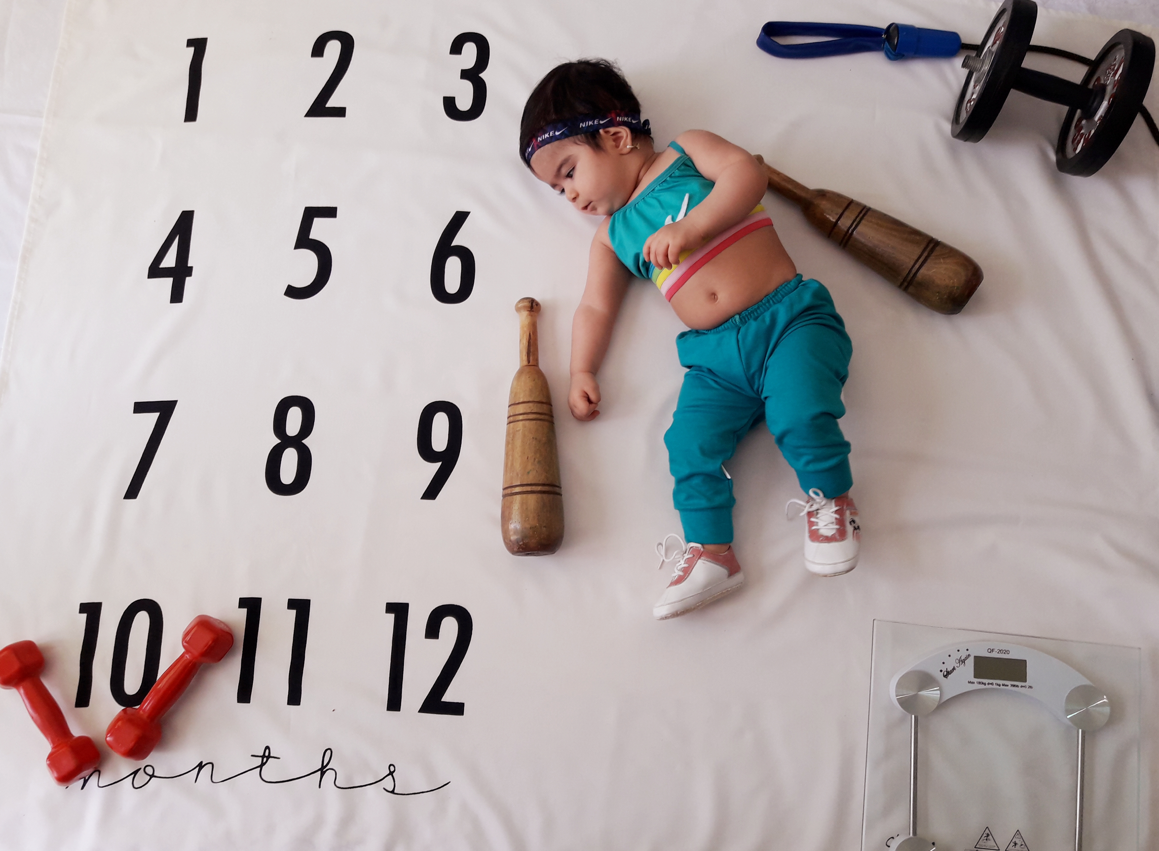 پارچه ماهگرد نوزاد طرح کلاسیک سلین