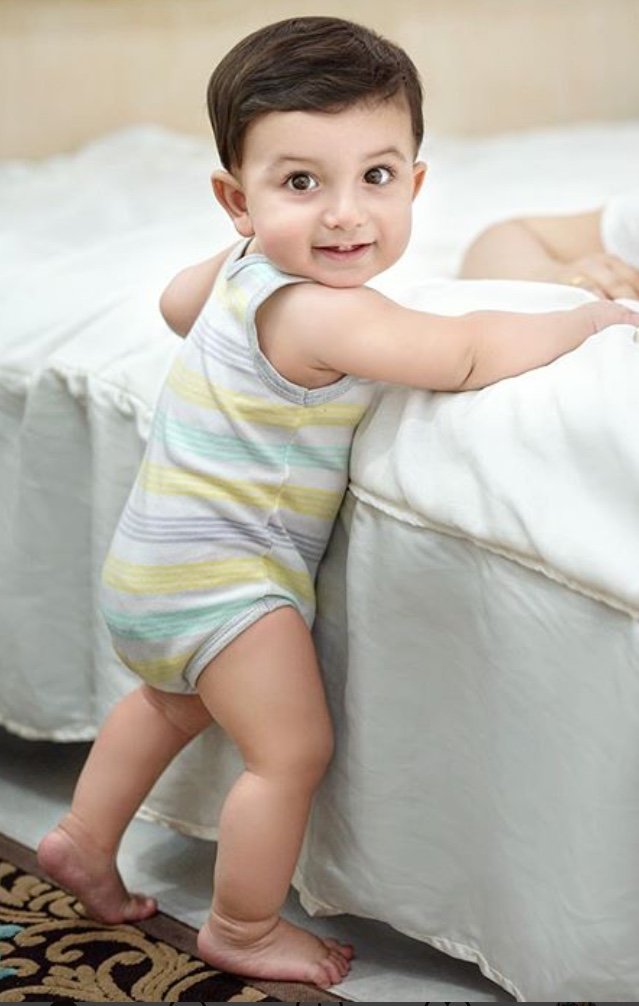 دوازده ماهگی نوزاد پندار مکوندی