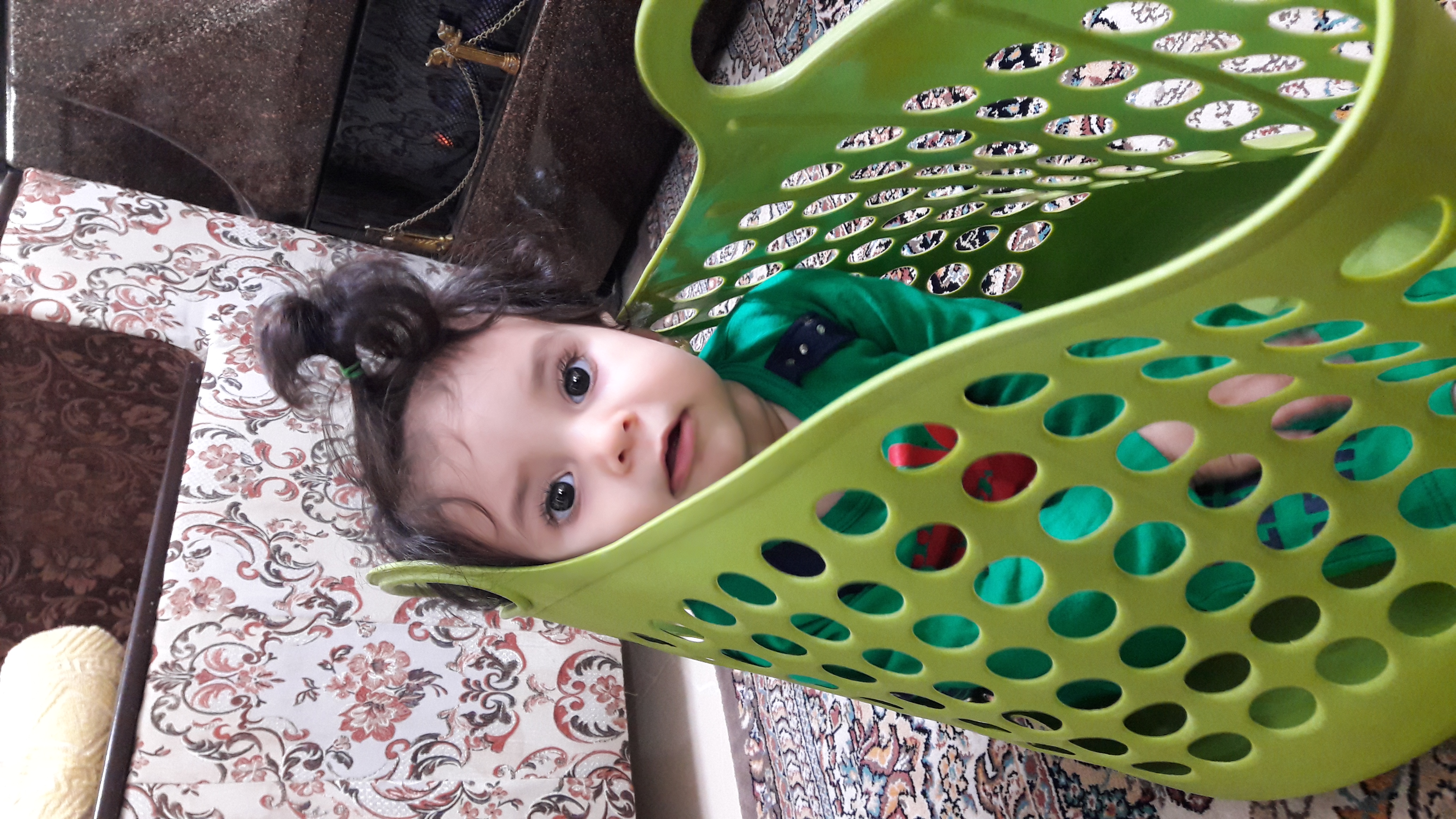 ده ماهگی نوزاد یگانه سادات طباطبایی