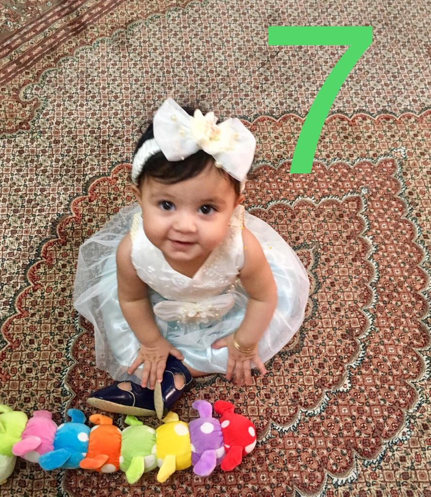 چهار‌دست و پا رفتن نوزاد شهرزاد نجفي غريبدوستي