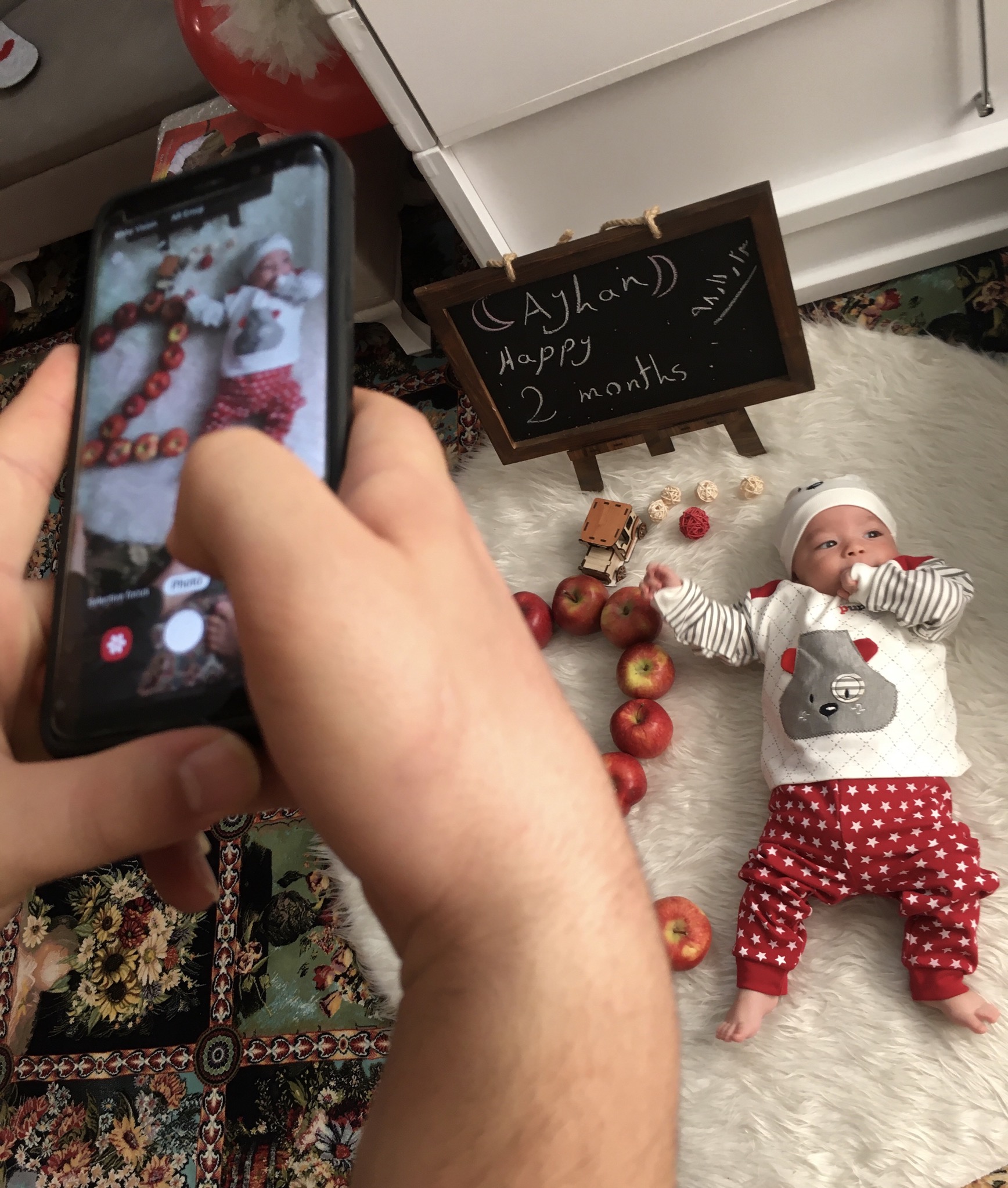 تخته سیاه فانتزی آیهان محققی