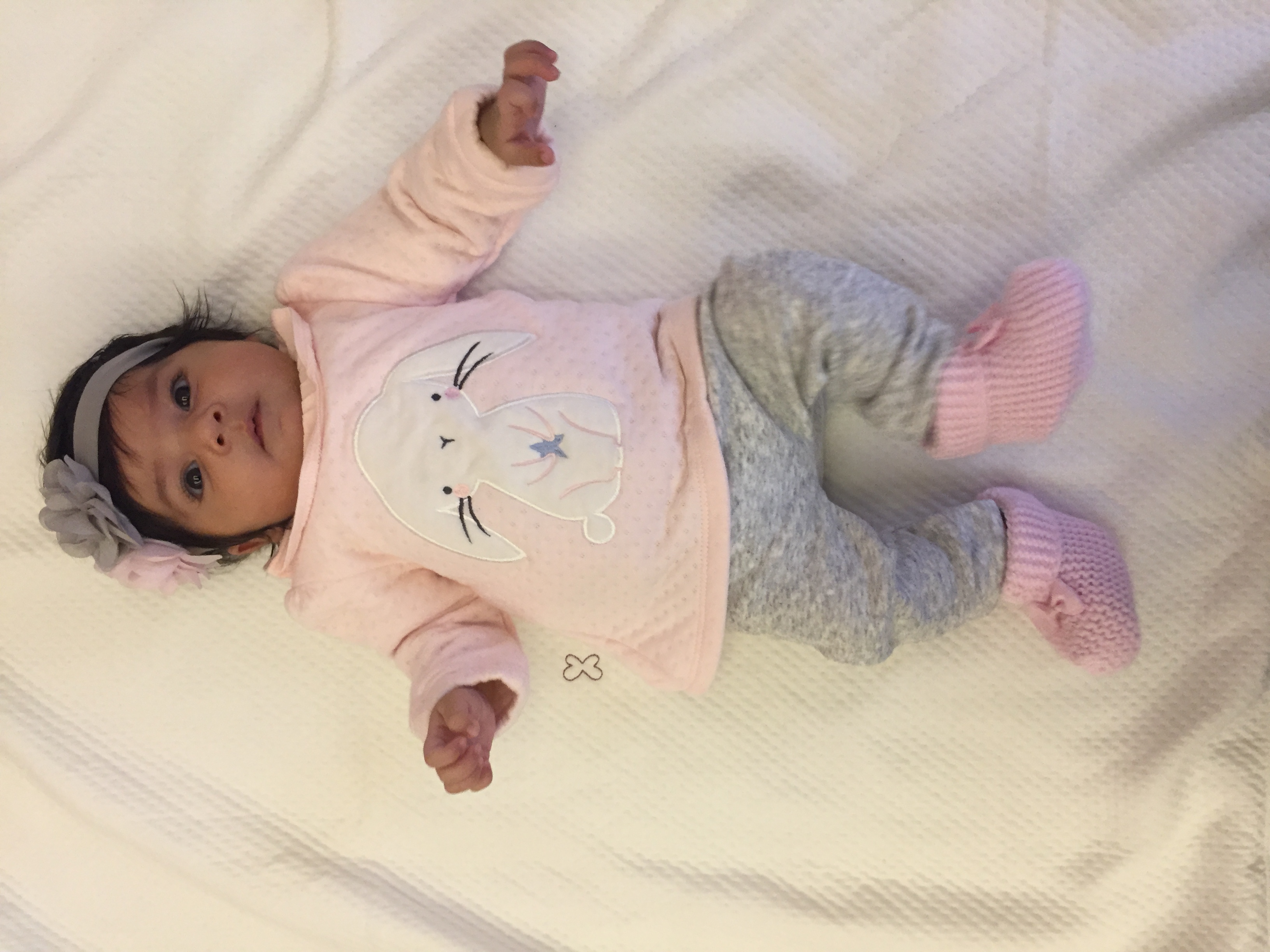 اولین خنده نوزاد النا خدابنده لو