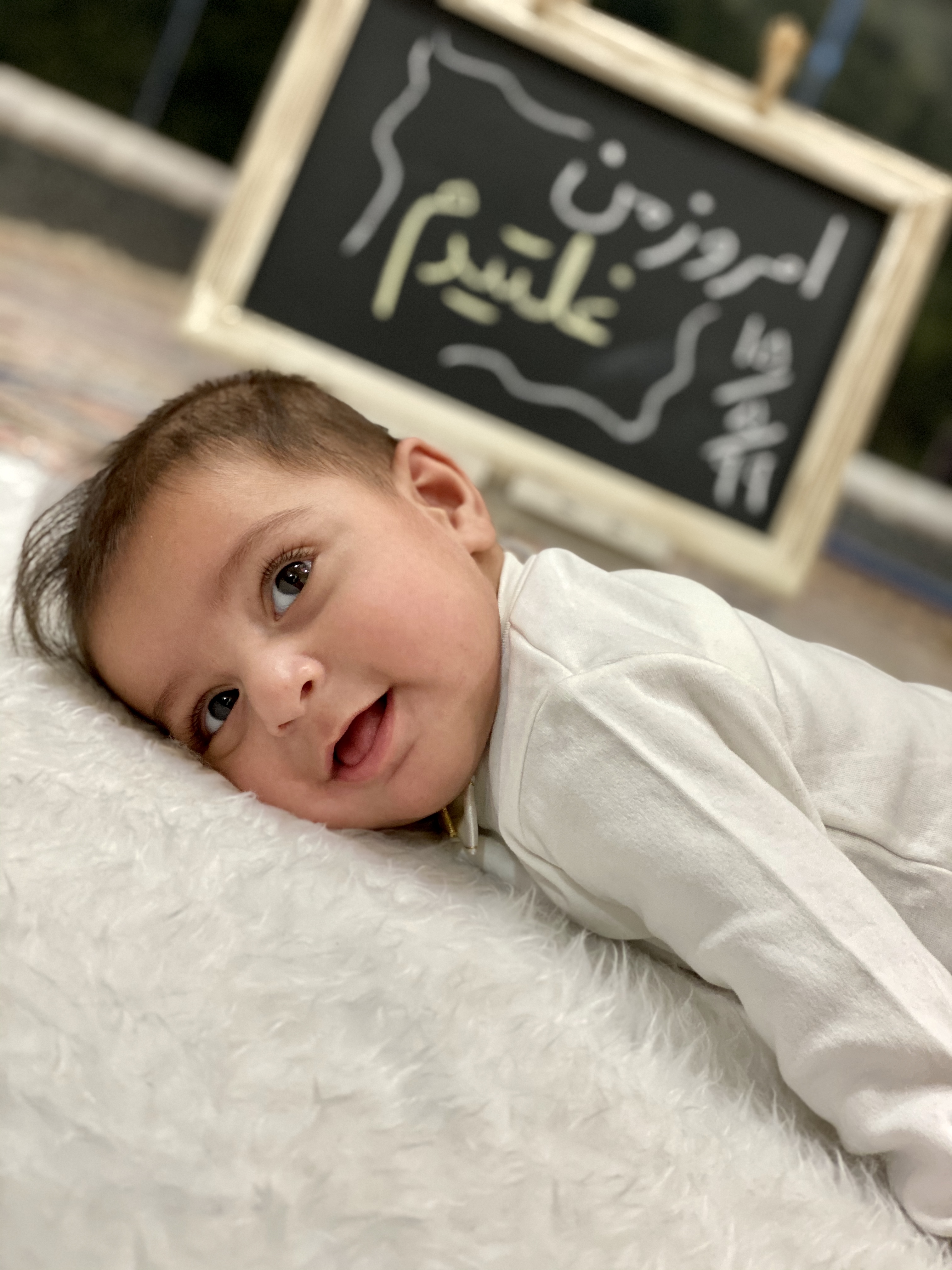 تخته سیاه سفید حميرا لالزاده براهويي